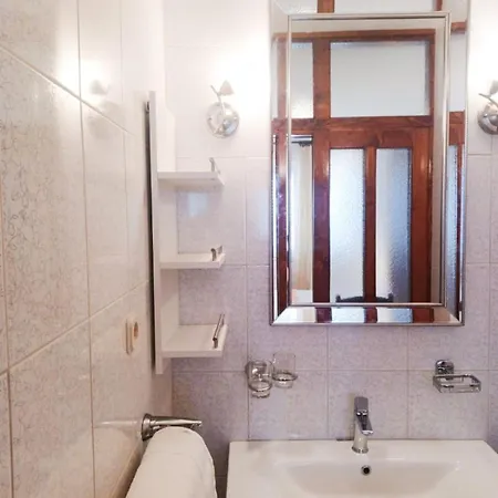 And With Parking Space - 6767 3* 马卡尔斯卡