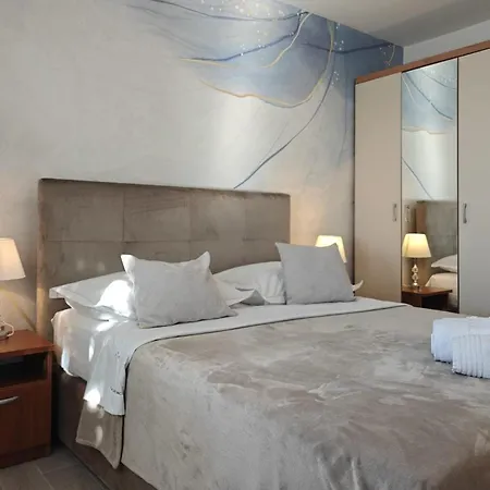 And With Parking Space - 6767