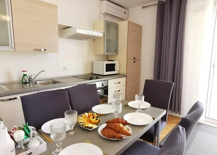 And With Parking Space - 6767