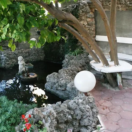 Konukevi And With Parking Space - 6767 Makarska