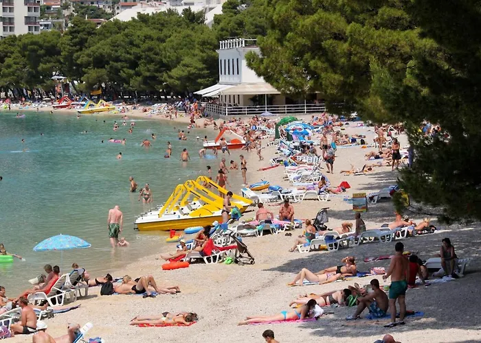 Konukevi And With Parking Space - 6767